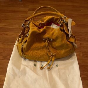 NWT Hype buttercup purse